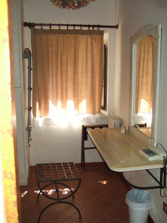 Eremo Hotel Casa Del Sorriso Erice Kamer foto